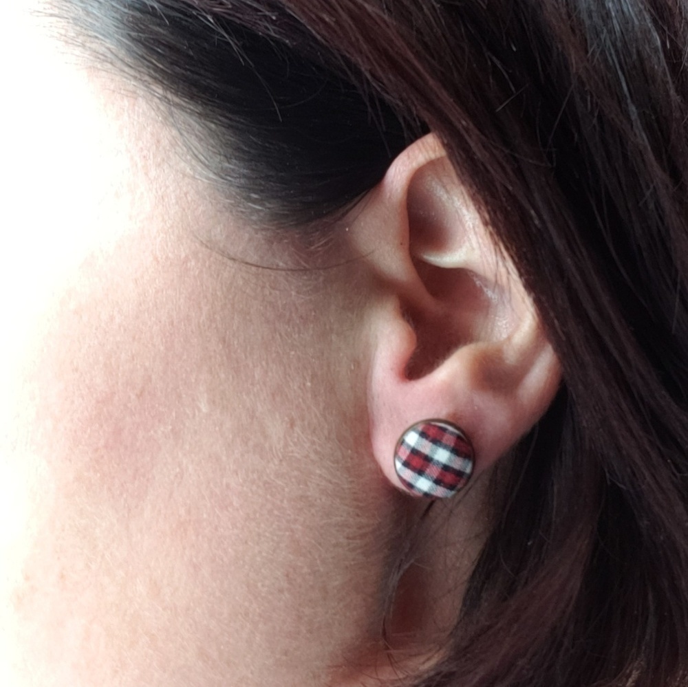 New Handmade | Upcycled Button Stud Earrings - Picture 4 of 4